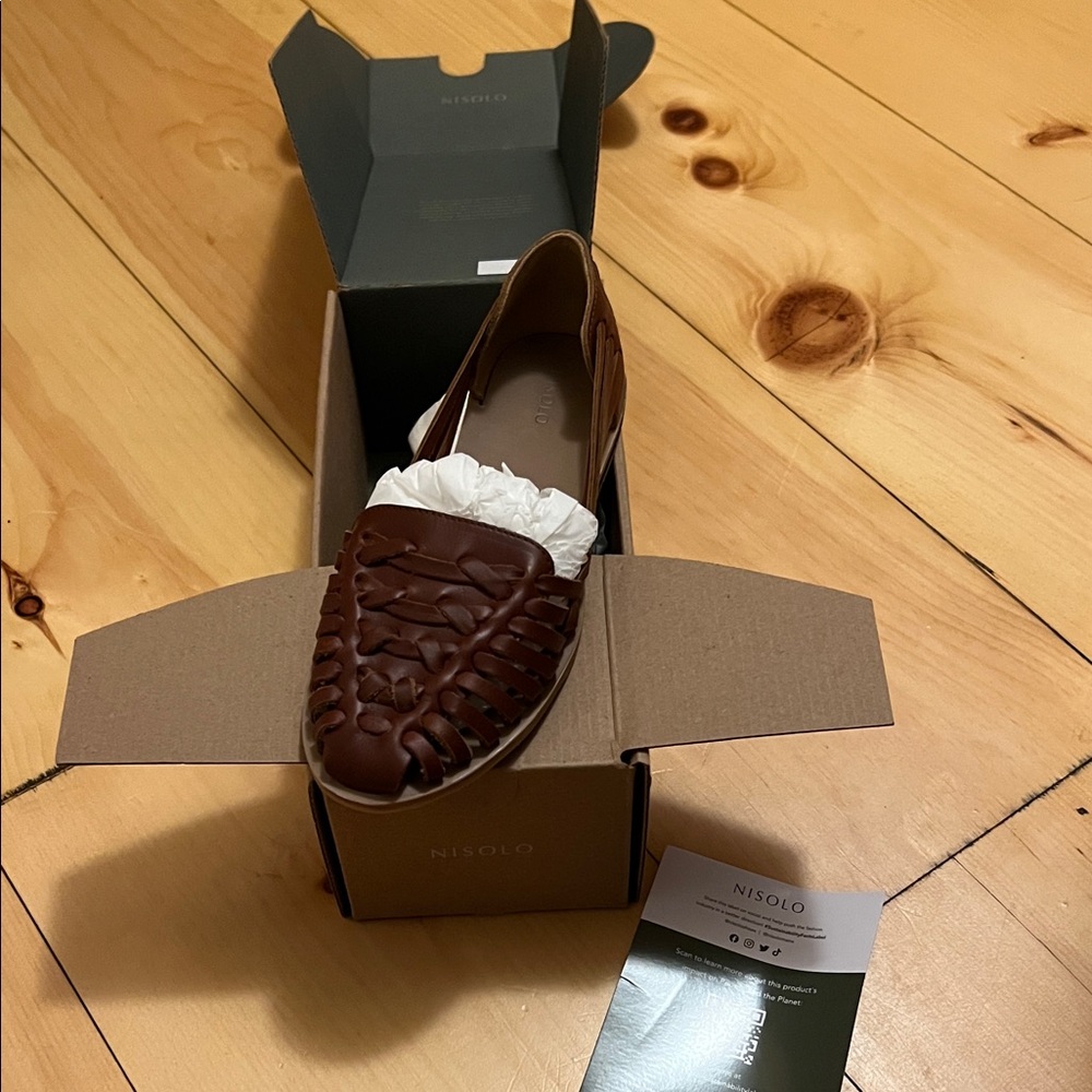 Nisolo Chestnut Leather Woven Loafers